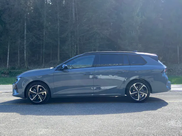 OPEL Astra Sports Tourer 1.2i Turbo GS Automat