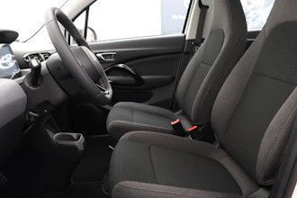 https://vehicle.imgix.net/4467167/299fb603-22b9-465c-84ae-abee1961b033.JPG
