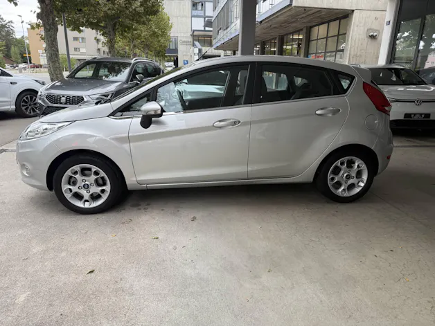 FORD Fiesta 1.4 16V Titanium