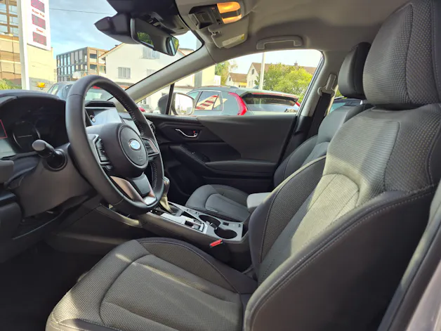Subaru Crosstrek 2.0i e-Boxer Swiss Plus