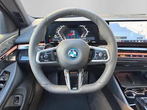BMW i5 G60 xDrive40 M Sport Edition