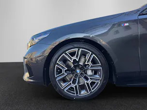 BMW i5 G60 xDrive40 M Sport Edition