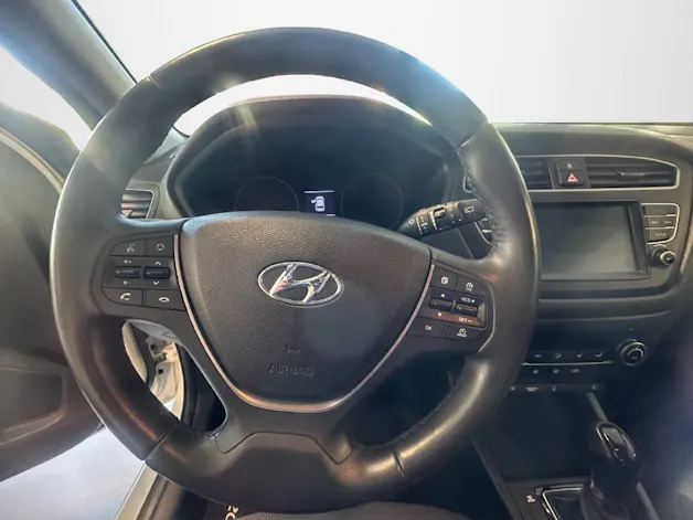 HYUNDAI i20 1.0 T-GDi Amplia