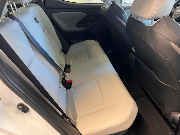 Toyota Yaris 1.5 VVT-i HSD Premium