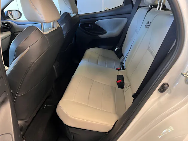 Toyota Yaris 1.5 VVT-i HSD Premium