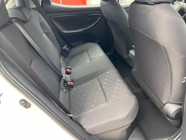 Toyota Yaris 1.5 VVT-i HSD Comfort