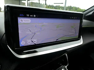 PEUGEOT 208 1.2 Hybrid 145 GT