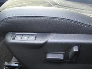 PEUGEOT 208 1.2 Hybrid 145 GT