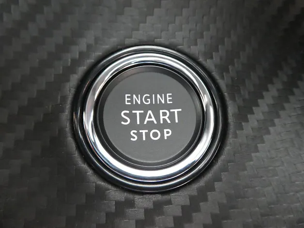PEUGEOT 208 1.2 Hybrid 145 GT