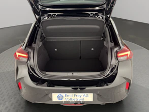 https://vehicle.imgix.net/4467346/3c3b92a8-5d4c-4818-9e35-5b749421741c.jpg