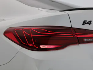 BMW i4 Limousine M60
