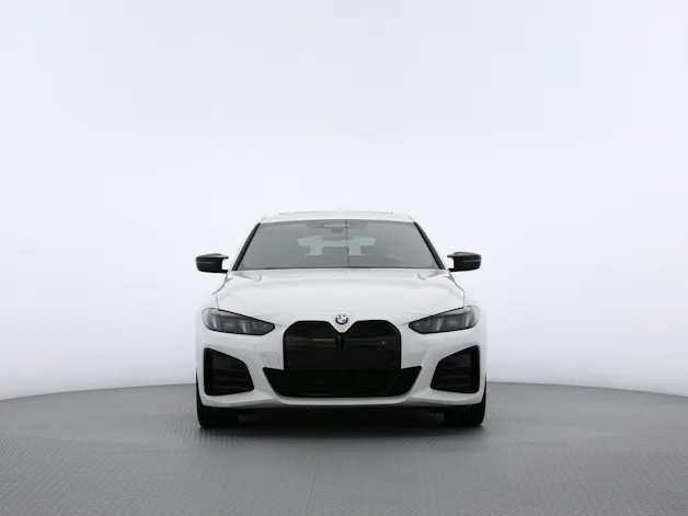BMW i4 Limousine M60