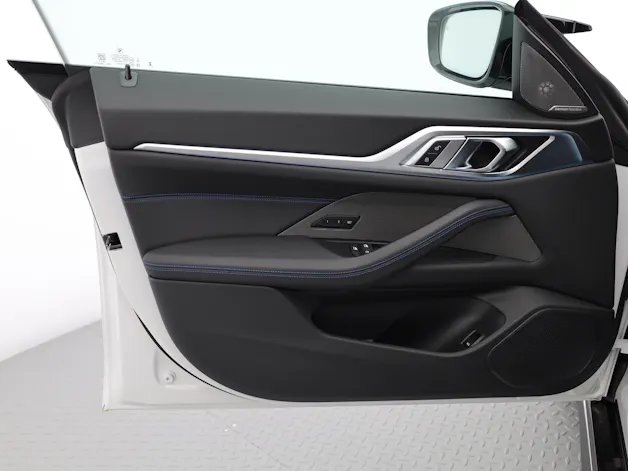BMW i4 Limousine M60