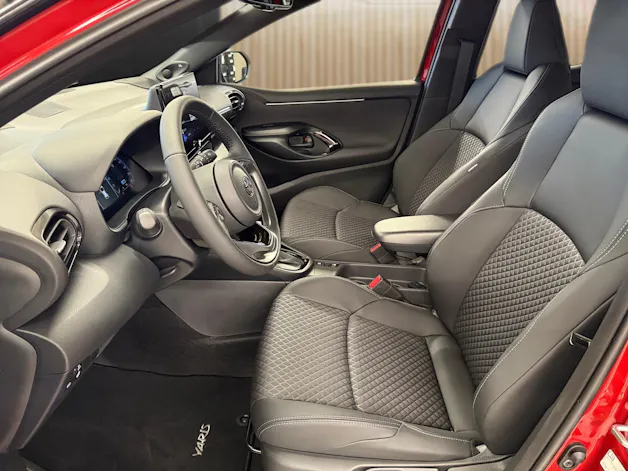 Toyota Yaris 1.5 VVT-i HSD Premium