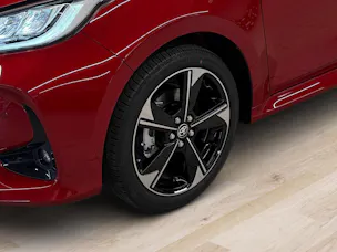 Toyota Yaris 1.5 VVT-i HSD Premium