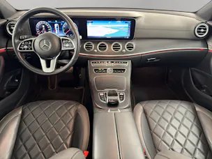 MERCEDES-BENZ E-Klasse Kombi E 200 AMG Line 4matic