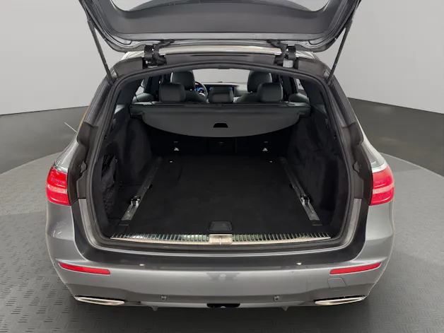 MERCEDES-BENZ E-Klasse Kombi E 200 AMG Line 4matic