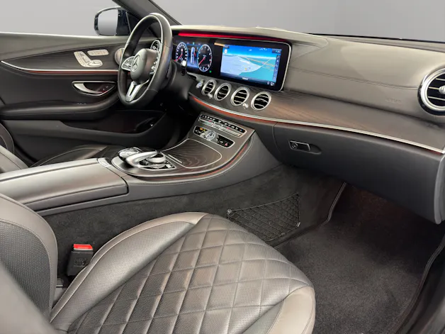 MERCEDES-BENZ E-Klasse Kombi E 200 AMG Line 4matic