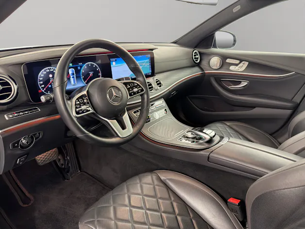 MERCEDES-BENZ E-Klasse Kombi E 200 AMG Line 4matic