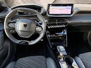 PEUGEOT 208 1.2 Hybrid 145 GT Exclusive