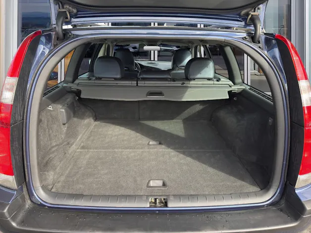 VOLVO V70 R 2.5 20V T 300 AWD