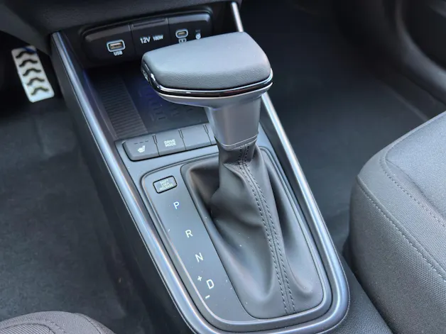 HYUNDAI Bayon 1.0 T-GDi Amplia Safety Pack