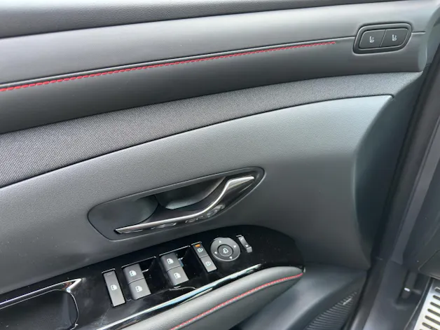 HYUNDAI Tucson 1.6 T-GDi HEV N-Line Sunroof 4WD MY27