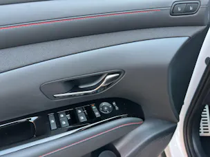 HYUNDAI Tucson 1.6 T-GDi HEV N-Line Sunroof 4WD MY27