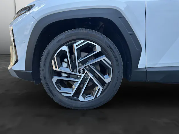 HYUNDAI Tucson 1.6 T-GDi PHEV Vertex Sunroof 4WD