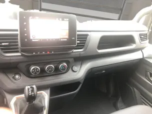 RENAULT Trafic Grand Passenger 2.0 dCi Blue 150 evolution