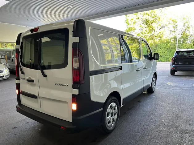 RENAULT Trafic Kaw. 3.0 t L1 H1 2.0 dCi Blue 130 Advance