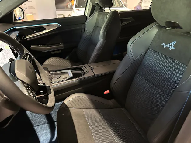 RENAULT Rafale 1.2 E-Tech Plug-in Atelier Alpine