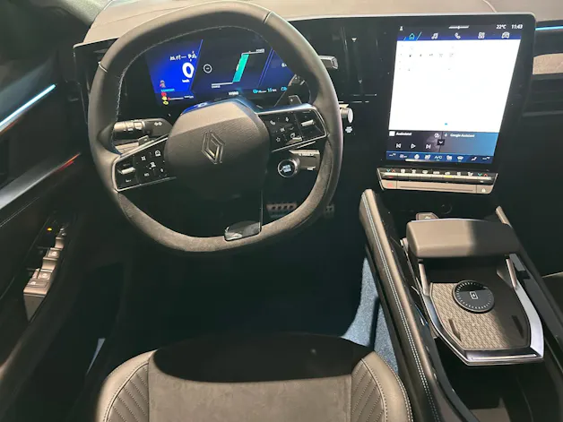 RENAULT Rafale 1.2 E-Tech Plug-in Atelier Alpine