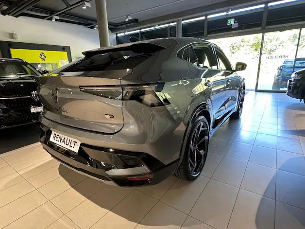 RENAULT Rafale 1.2 E-Tech Plug-in Atelier Alpine