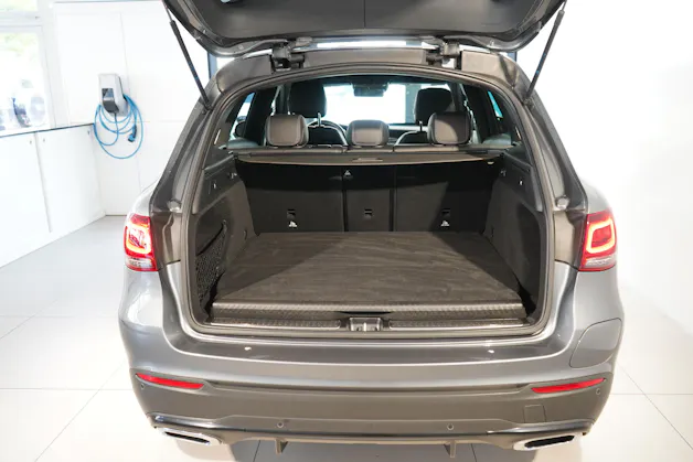 MERCEDES-BENZ GLC-Klasse X253 GLC 300 e AMG Line 4m
