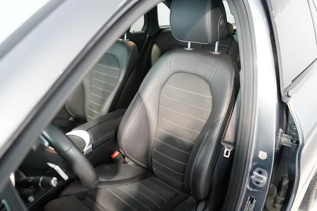 MERCEDES-BENZ GLC-Klasse X253 GLC 300 e AMG Line 4m