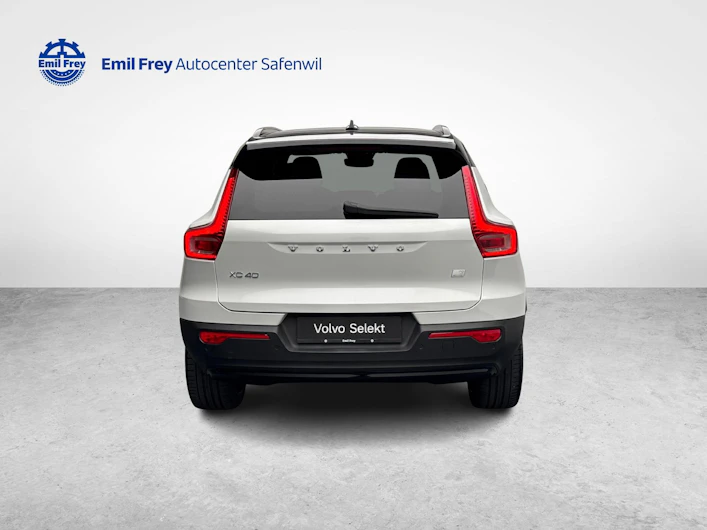 immagine del veicolo VOLVO XC40