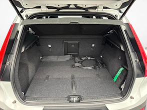 https://vehicle.imgix.net/4467624/5b39592a-8a65-44c7-abbf-261be69fb4a8.jpg