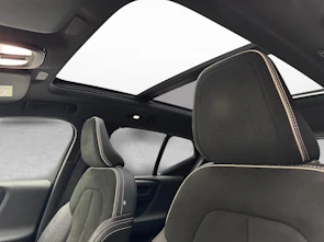 immagine del veicolo VOLVO XC40 P8 Twin R-Design AWD