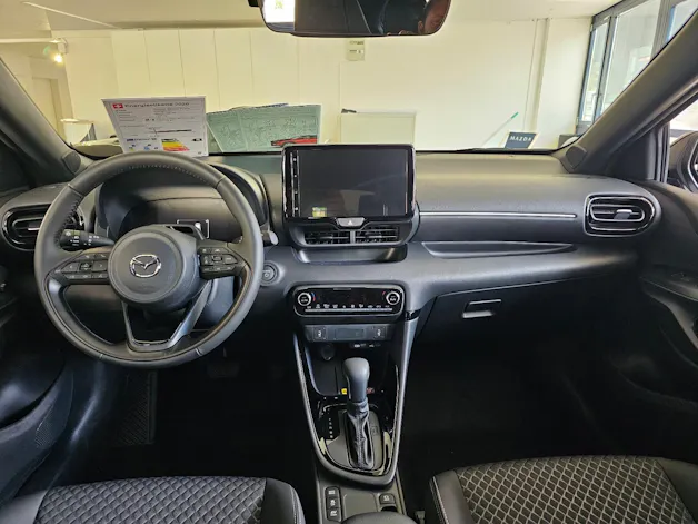 MAZDA 2 1.5 Hybrid Homura