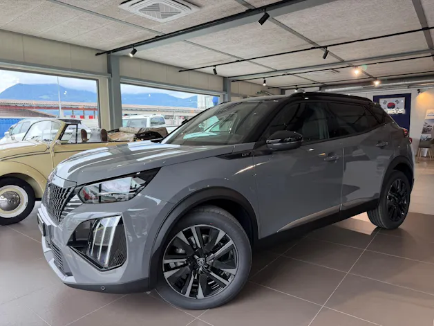 PEUGEOT 2008 1.2 Hybrid 145 GT Exclusive