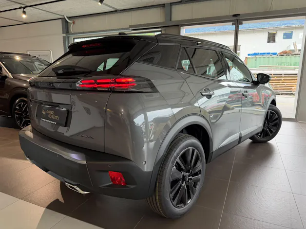 PEUGEOT 2008 1.2 Hybrid 145 GT Exclusive
