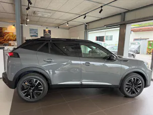 PEUGEOT 2008 1.2 Hybrid 145 GT Exclusive