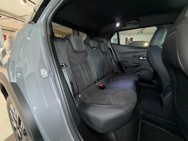 PEUGEOT 2008 1.2 Hybrid 145 GT Exclusive
