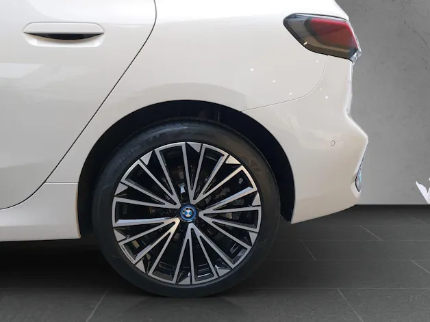BMW 2er Reihe U06 Active Tourer 230e xDrive