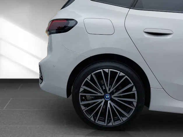 BMW 2er Reihe U06 Active Tourer 230e xDrive