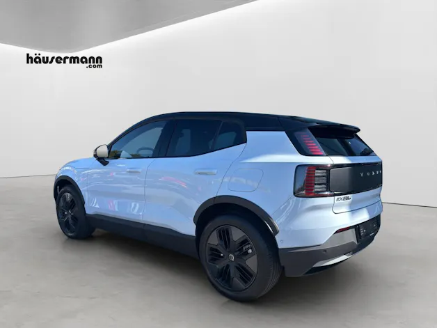 VOLVO EX30 CC P8 Ultra AWD