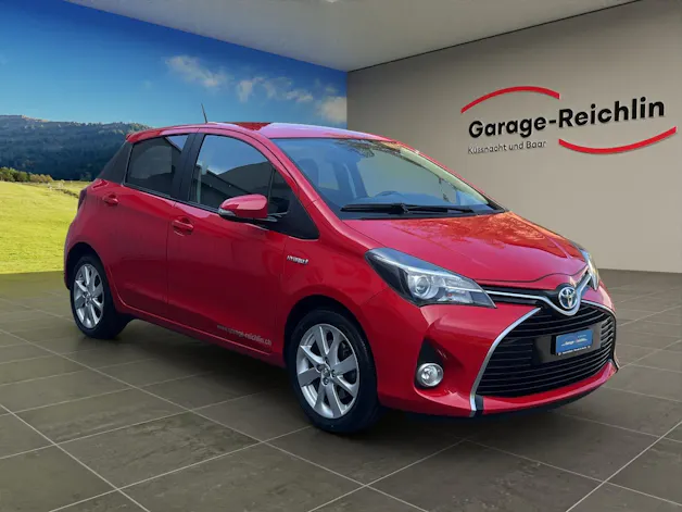 Toyota Yaris 1.5 VVT-i HSD Trend