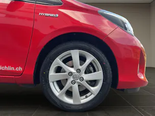 Toyota Yaris 1.5 VVT-i HSD Trend