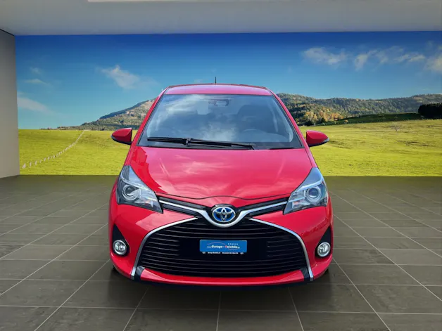 Toyota Yaris 1.5 VVT-i HSD Trend